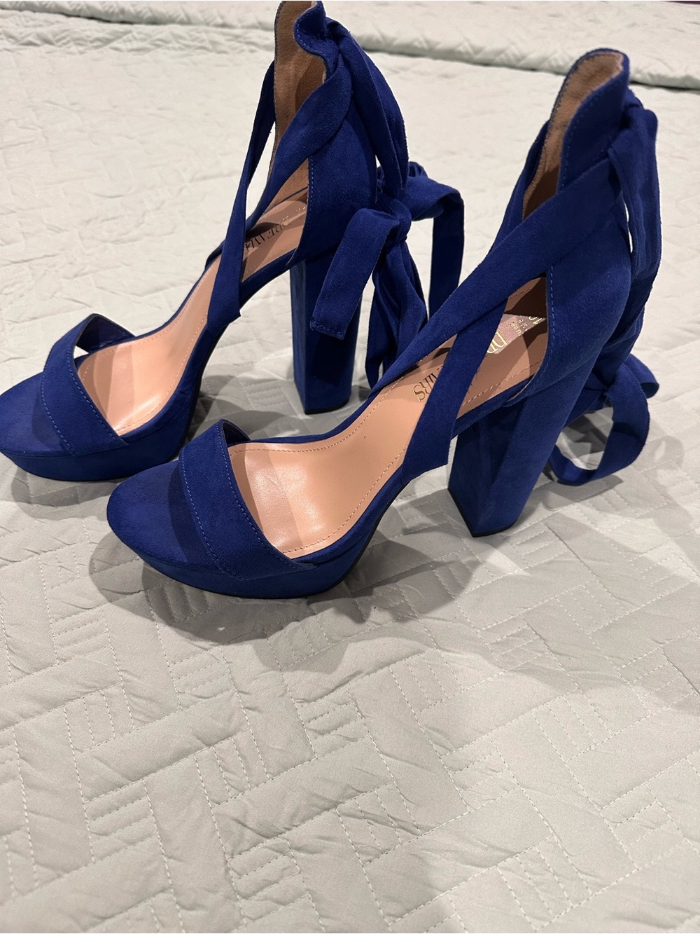 Dream Pairs Women’s Blue Suede Lace Up Block Heel Sandals Size 10